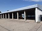Grundsanierung unserer Fahrzeughallen. Die alten Tore und die alte Technik wurde komplett deinstalliert. (Bild: Michael Schapfl/THW Augsburg)