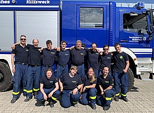 Unsere neuen Helferinnen und Helfer nach bestandener Grundausbildungsprüfung (Bild: Michael Wetzel/THW Augsburg)