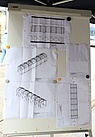 Genau nach Plan wurden die vorbereiteten Einzelteile vor Ort zusammengebaut (Bild: Dieter Seebach/THW-Jugend Augsburg)
