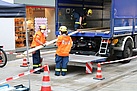 Unterstützung beim Aufbau des Augsburger Stadtdschungels (Bild: Dieter Seebach/THW-Jugend Augsburg)