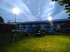 Ausbildung Bergungsgruppe - Aufbau und Inbetriebnahme der LED-Flutlichtleuchten (Bild: Siegfried Schuster/THW Augsburg)