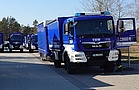 THW-Fahrzeuge transportieren Schutzausstattung (Bild: THW LV BY)
