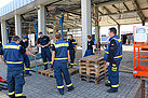 Ausbildung der Fachgruppe Logistik Materialwirtschaft zum Thema Lagerlogistik (Bild: Dieter Seebach/THW Augsburg)