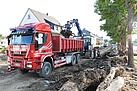 Katastrophen-Einsatz in Rheinland Pfalz - Gemeinsam mit den Feuerwehren wird aufgeräumt (Bild: Dieter Seebach/THW Augsburg)