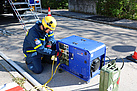 Einsatzübung: Strom für die Pumpen (Bild: Dieter Seebach/THW Augsburg)