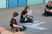 Jugendausbildung Gefahrenmerkschema (Bild: Dieter Seebach/THW-Jugend Augsburg)